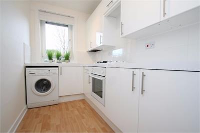 Whitson Place East,
Balgreen,
Edinburgh,
EH11 3BB - image 4