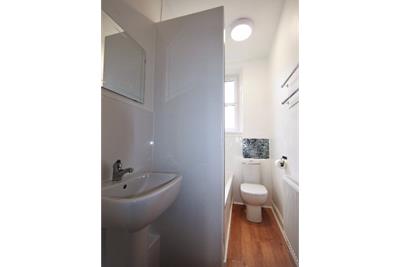 Piershill Terrace,
Abbeyhill,
Edinburgh,
EH8 7ES - image 8