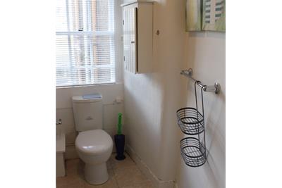 West Nicolson Street,
Newington,
Edinburgh,
EH8 9DA - image 9