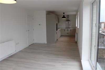 Margaret Thomson Crescent,
The Shore,
Edinburgh,
EH6 7FD - image 4