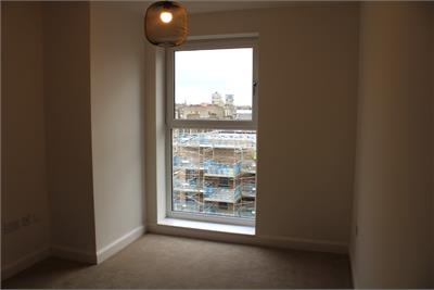 Margaret Thomson Crescent,
The Shore,
Edinburgh,
EH6 7FD - image 6