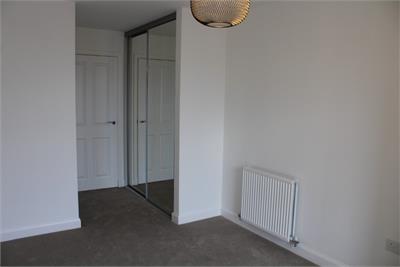 Margaret Thomson Crescent,
The Shore,
Edinburgh,
EH6 7FD - image 7