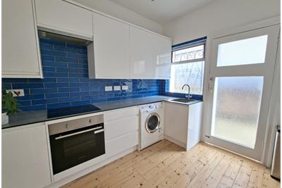 Milton Crescent,
Duddingston,
Edinburgh,
EH15 3PF - image 2