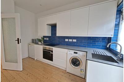 Milton Crescent,
Duddingston,
Edinburgh,
EH15 3PF - image 3