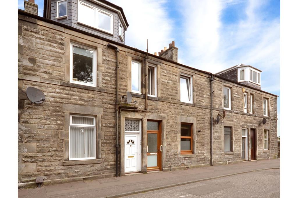 1 bed flat for sale Dunfermline 106 Baldridgeburn KY12 ESPC