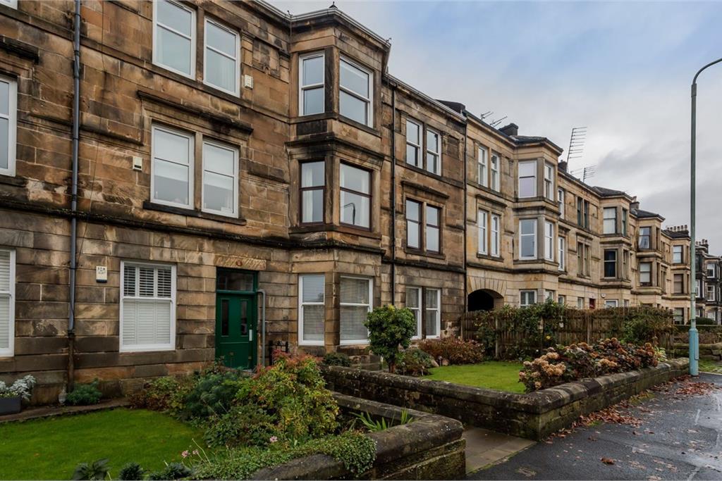 2 bed flat for sale Paisley 2/1 11 Greenlaw Avenue PA1 ESPC