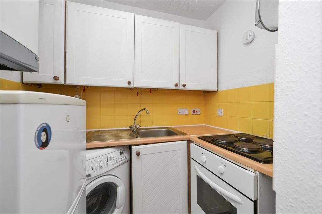 1 bed flat for sale Newington 2 (2F2) Sciennes House Place, Newington