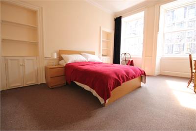 James Court Lawnmarket,
Old Town,
Edinburgh,
EH1 2PB - image 5
