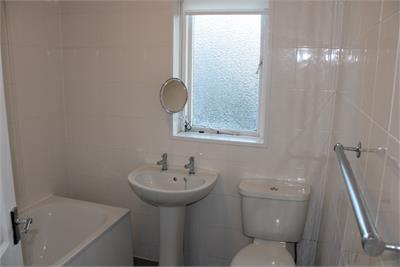 Warriston Terrace,
Inverleith,
Edinburgh,
EH3 5LZ - image 11