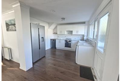 Atheling Grove,
South Queensferry,
EH30 9PF - image 2