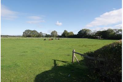 Land (1.85 acres),
Annan Road,
DUMFRIES,
DG1 3JX - image 1