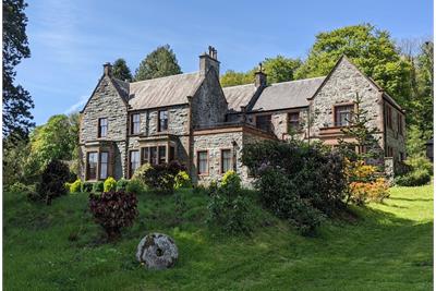 Doonhill House, Corsbie Road, NEWTON STEWART, DG8 6JD - image 1
