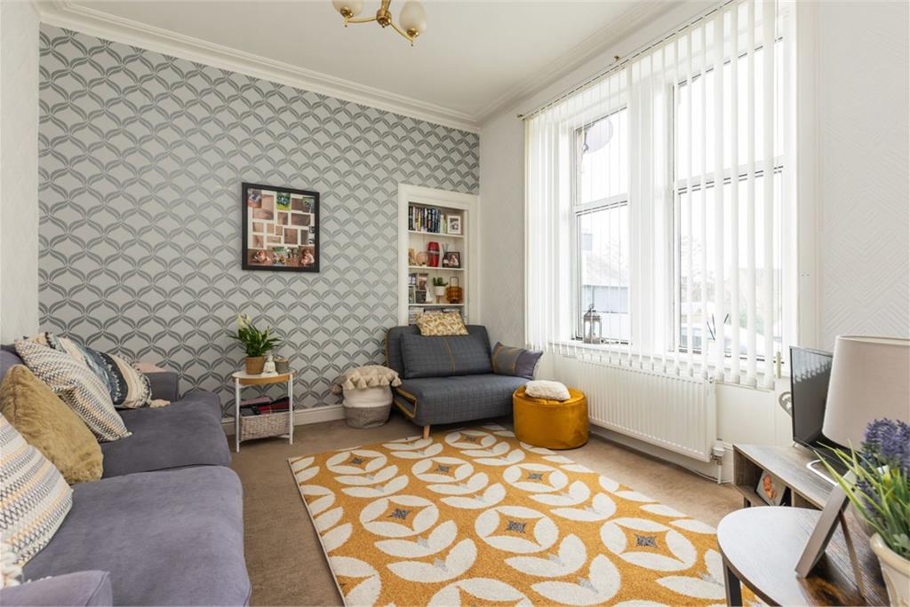90 Eldindean Road, Bonnyrigg, EH19 2HP - image 1