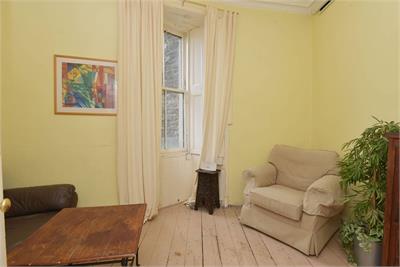 14 Market Place, Selkirk, TD7 4BT - image 10