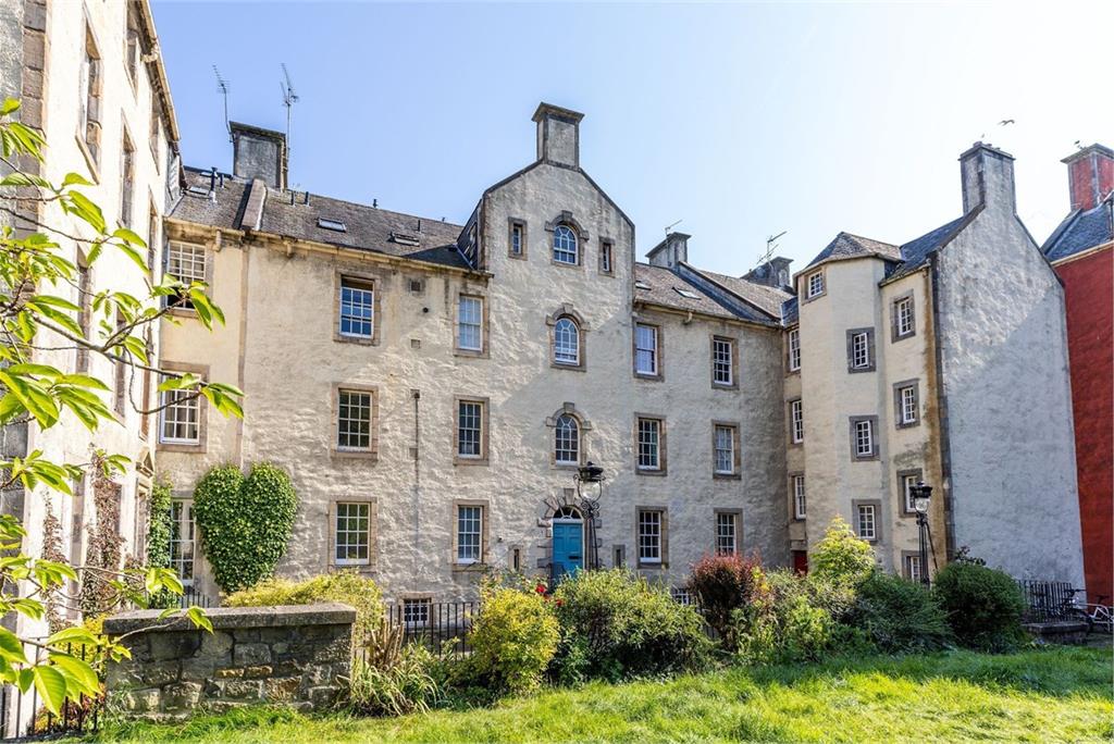 Chessels Court 4 4 Canongate Edinburgh EH8 8AD Property History chessels-court-4-4-canongate-edinburgh-eh8-8ad-property-history