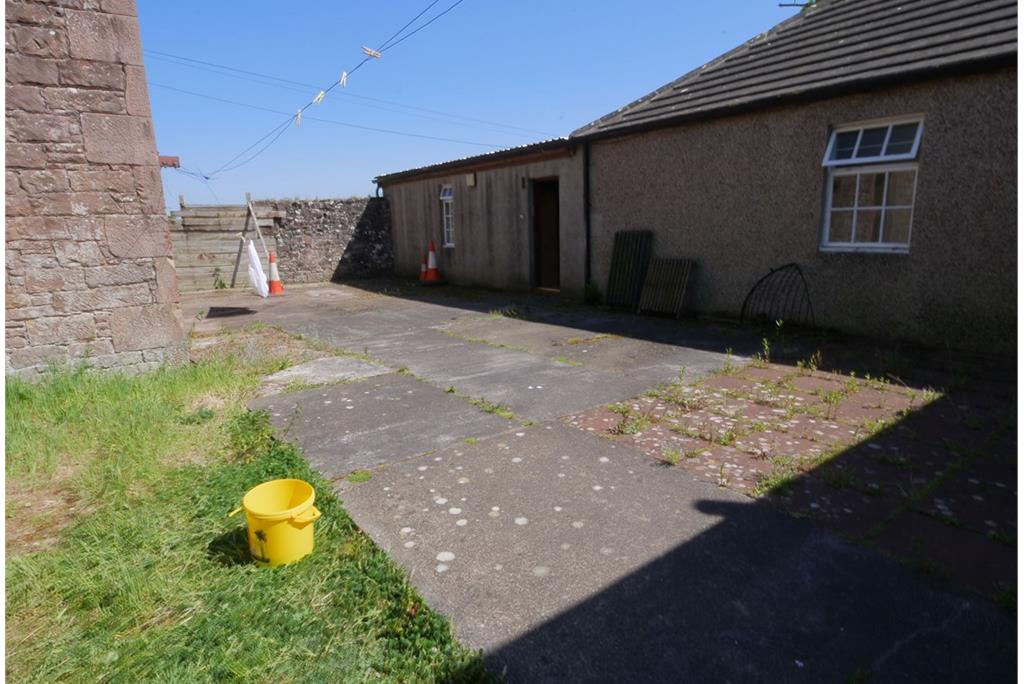 The Bungalow
Kirkconnel Hall Hotel
Ecclefechan
Lockerbie
DG11 3JH - image 15