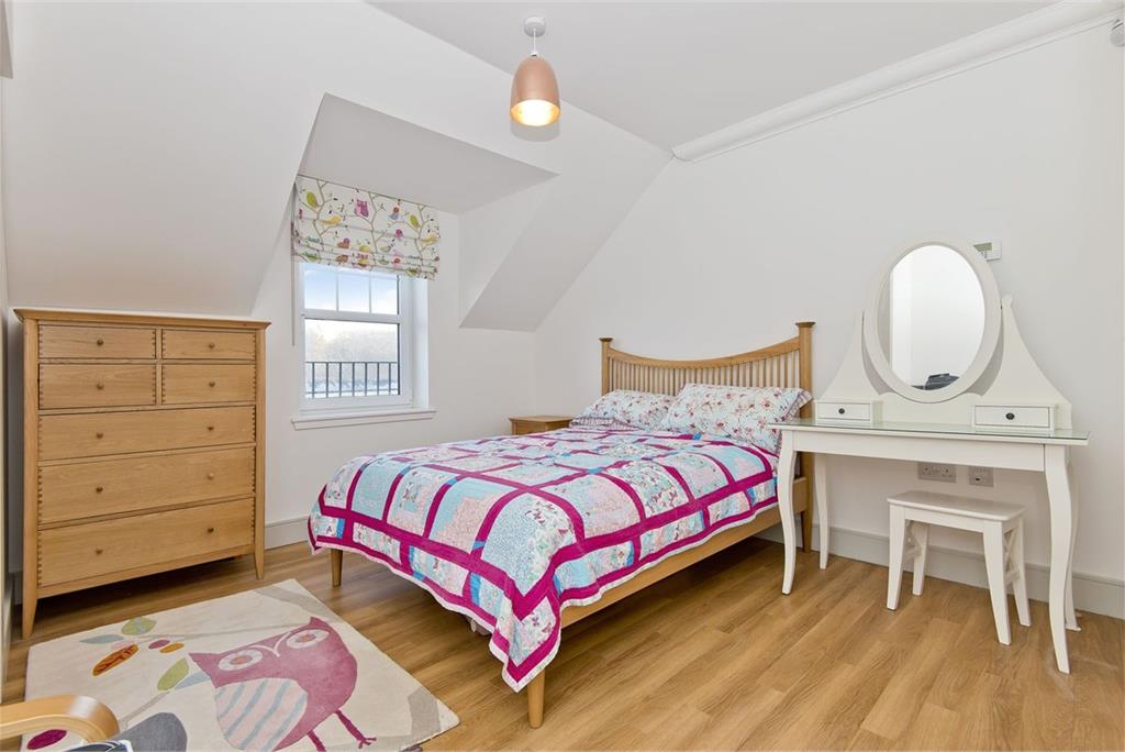 17 Kinness House,
Abbey Park Avenue,
ST. ANDREWS,
KY16 9JS - image 10