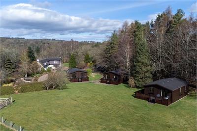 The Spinney House & Lodges, Langlee, Jedburgh - image 2