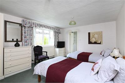 The Spinney House & Lodges, Langlee, Jedburgh - image 13