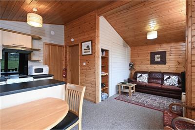 The Spinney House & Lodges, Langlee, Jedburgh - image 23