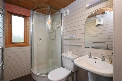 The Spinney House & Lodges, Langlee, Jedburgh - image 26