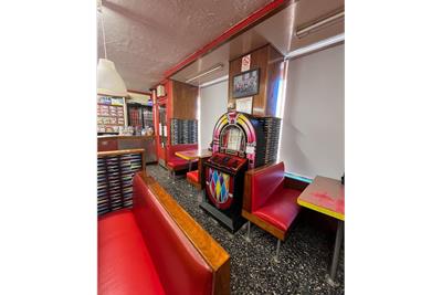 Ritz Cafe,
26 Stuart Street,
Millport,
Isle of Cumbrae,
KA28 0AJ - image 7