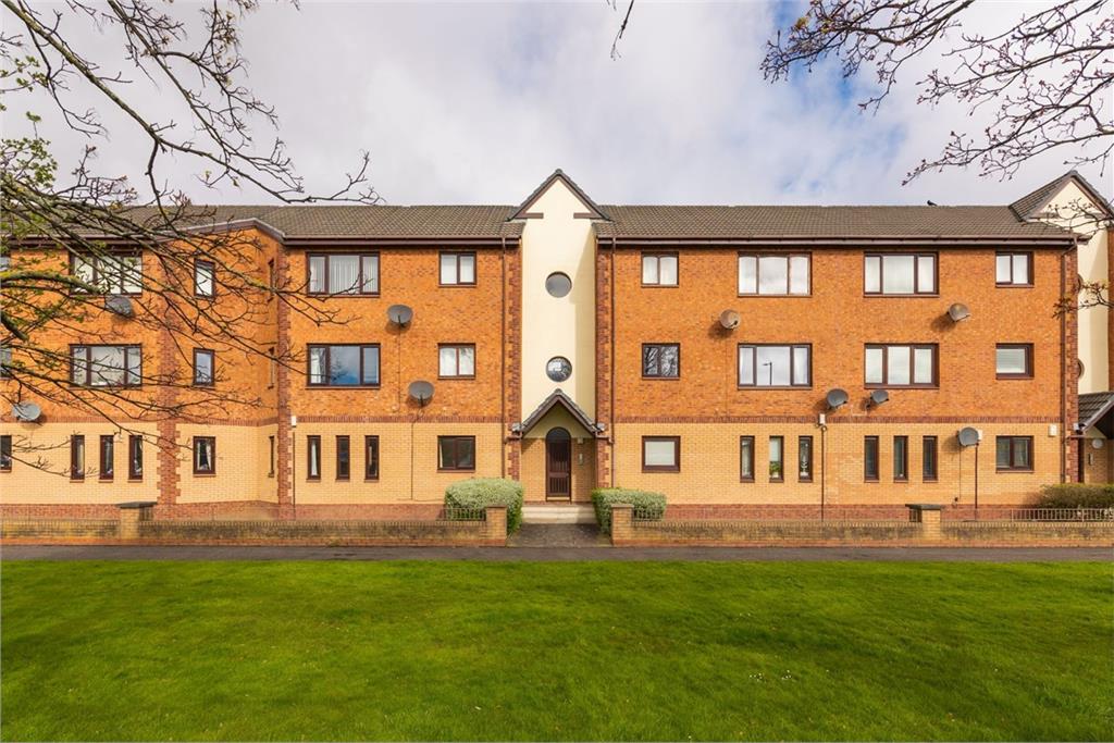1 bed first floor flat for sale in Saughton