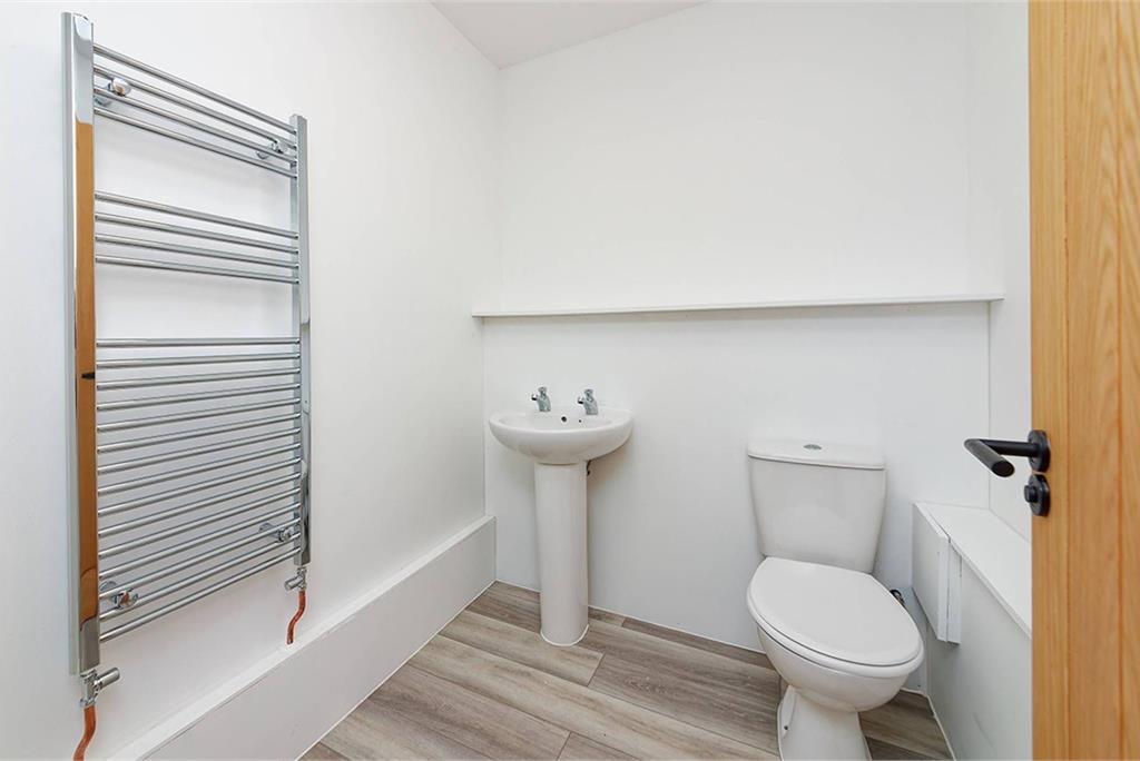 62 West Main Street, Harthill, Shotts, ML7 5QD - image 7