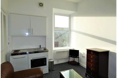 Flat 1/2,
12 Ritchie Street,
Millport,
Isle of Cumbrae,
KA28 0AL - image 2
