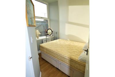 Flat 1/2,
12 Ritchie Street,
Millport,
Isle of Cumbrae,
KA28 0AL - image 4