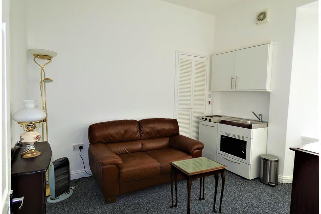Flat 1/2,
12 Ritchie Street,
Millport,
Isle of Cumbrae,
KA28 0AL - image 8