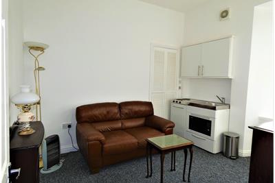 Flat 1/2,
12 Ritchie Street,
Millport,
Isle of Cumbrae,
KA28 0AL - image 8