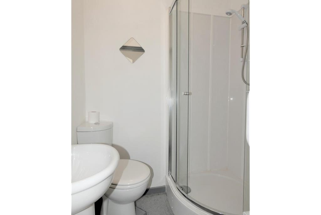 Flat 1/2,
12 Ritchie Street,
Millport,
Isle of Cumbrae,
KA28 0AL - image 10