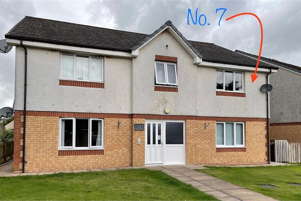 7 Meadowfoot Road,
Ecclefechan,
Lockerbie,
DG11 3EN - image 1
