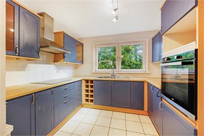 9 Burnside Park,
Balerno,
EH14 7LY - image 3