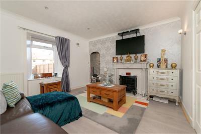 22 Polton Road, Loanhead, EH20 9BZ - image 2