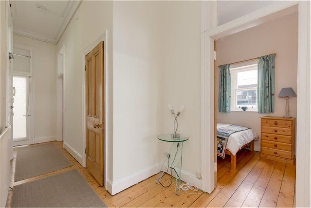 2F1, 21 Perth Street, New Town, EH3 5DW - image 13