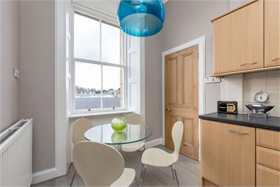 2F1, 21 Perth Street, New Town, EH3 5DW - image 7