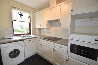 Flat 6/27,
Roseburn Drive,
Edinburgh,
EH12 5NS - image 5