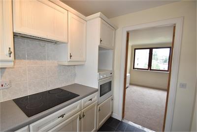 Flat 6/27,
Roseburn Drive,
Edinburgh,
EH12 5NS - image 6