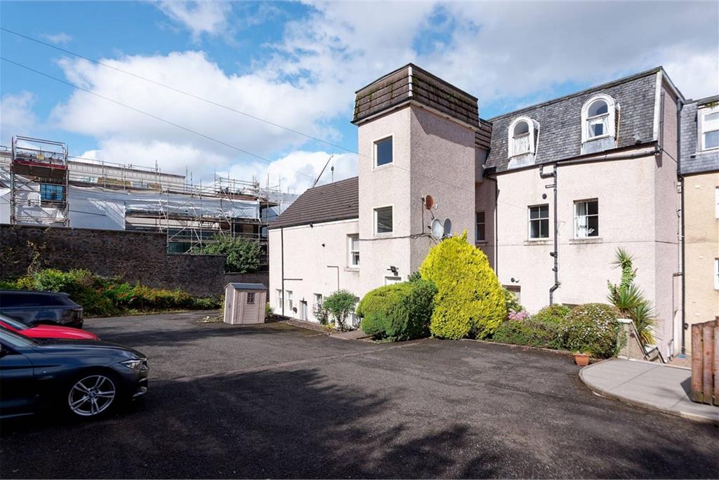 Flat 15, Grand Marine Court, 41 Argyle Street - image 13