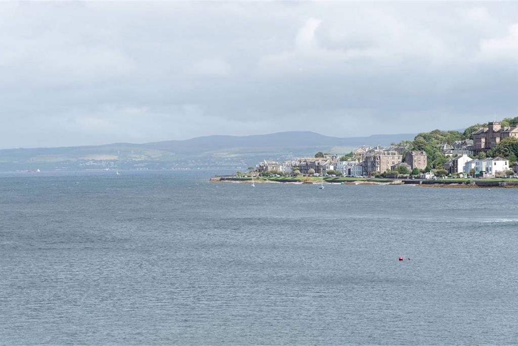 Flat 15, Grand Marine Court, 41 Argyle Street - image 15