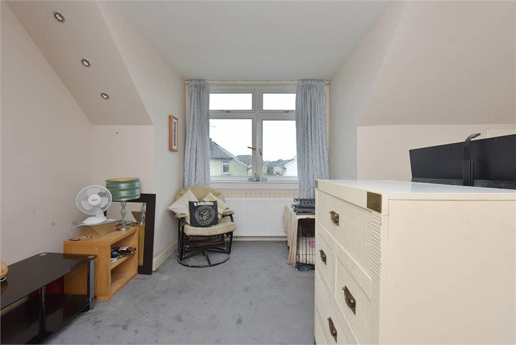 30 Kings Road, Grangemouth, FK3 9AR - image 2