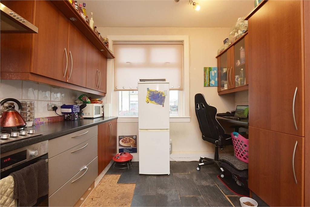 30 Kings Road, Grangemouth, FK3 9AR - image 16