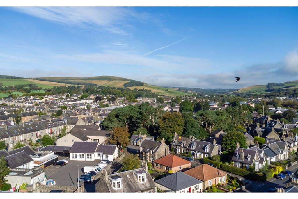 6 Cross Road, Peebles, EH45 8DH - image 13