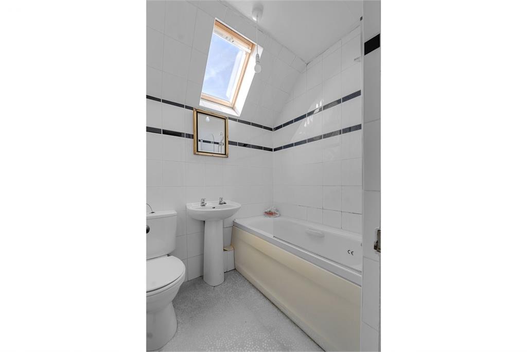 6 Cross Road, Peebles, EH45 8DH - image 9