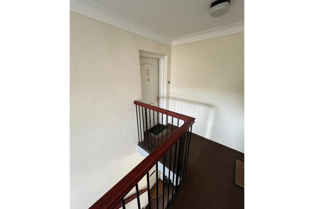 4 Newton Court,
First Floor Flat,
Millport,
Isle of Cumbrae,
KA28 0AT - image 18