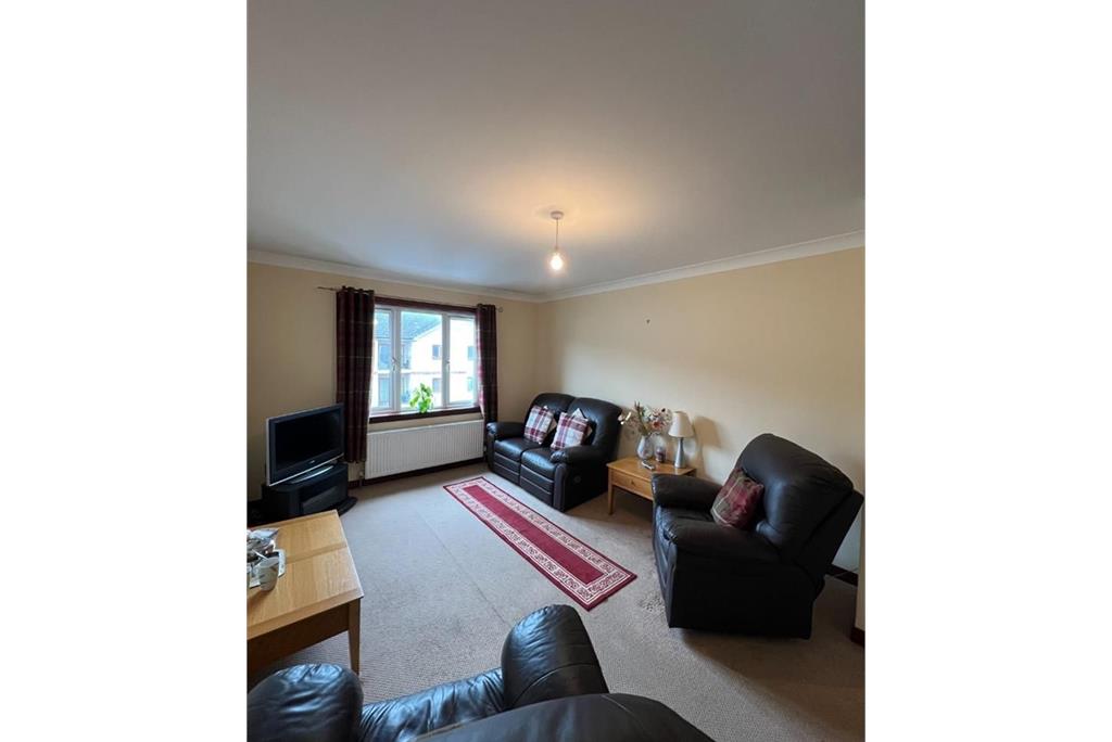 4 Newton Court,
First Floor Flat,
Millport,
Isle of Cumbrae,
KA28 0AT - image 3