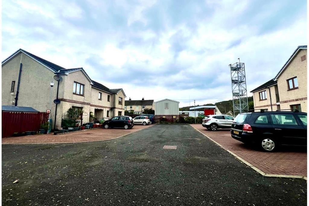 4 Newton Court,
First Floor Flat,
Millport,
Isle of Cumbrae,
KA28 0AT - image 25