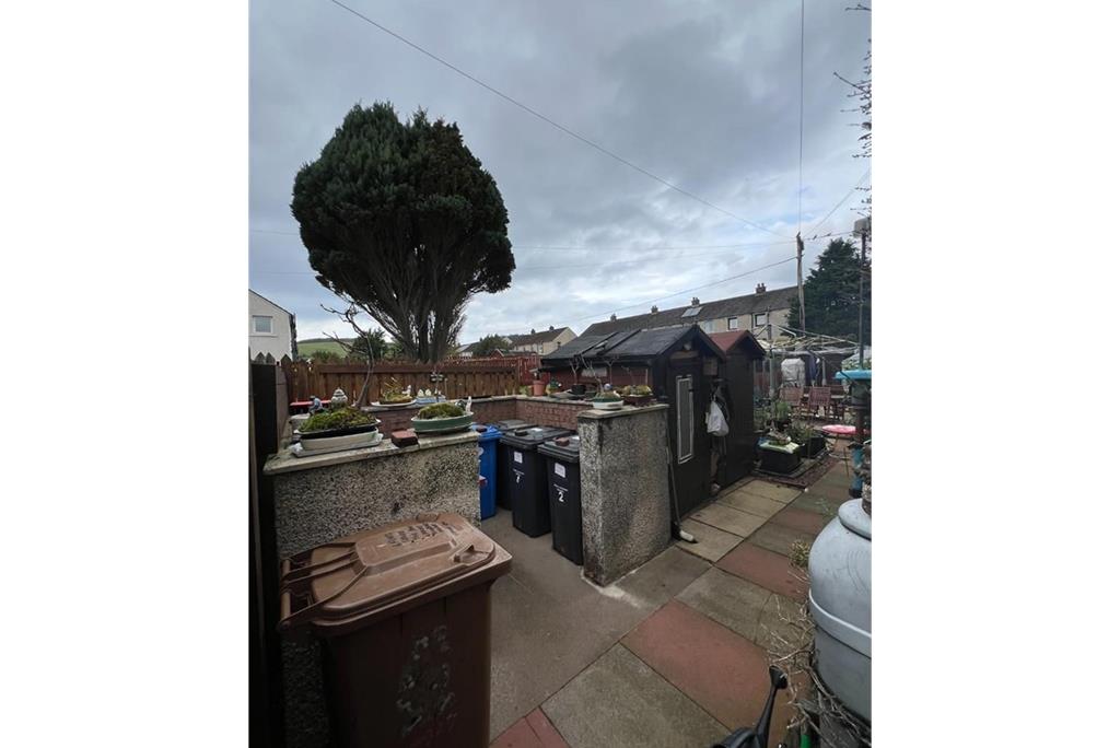 4 Newton Court,
First Floor Flat,
Millport,
Isle of Cumbrae,
KA28 0AT - image 26
